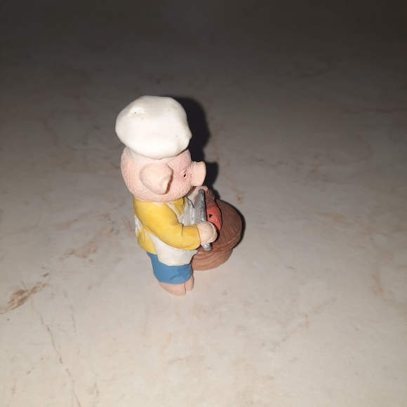 Miniature Figurine Pig Chef - Picture 6 of 9